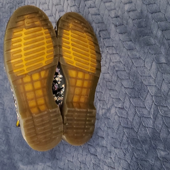 Doc Martens AirWair with Bouncing Soles Sz 8 - Picture 4 of 7